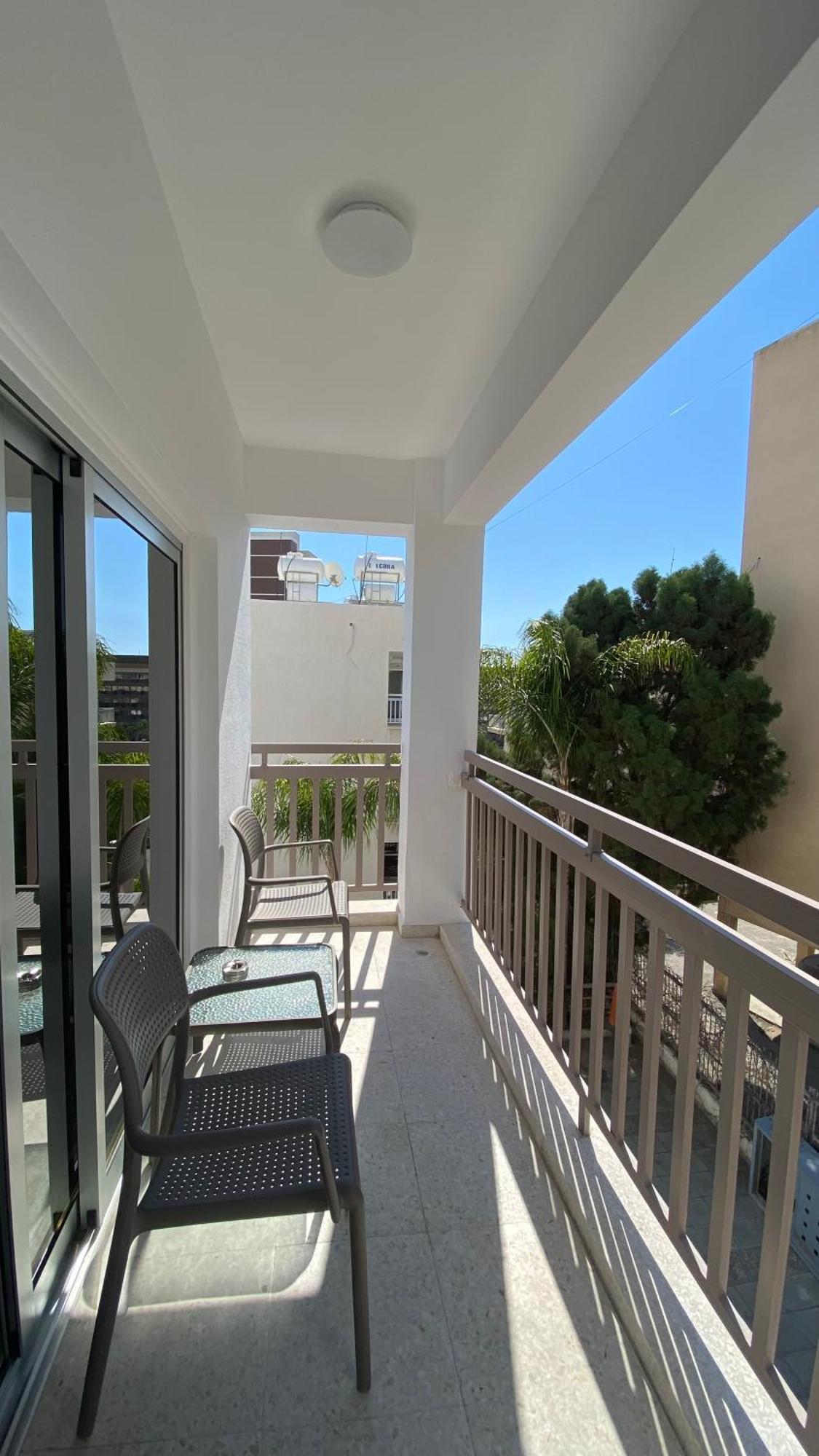 T&L Apartments Agiaos Tychonas Limasol Buitenkant foto